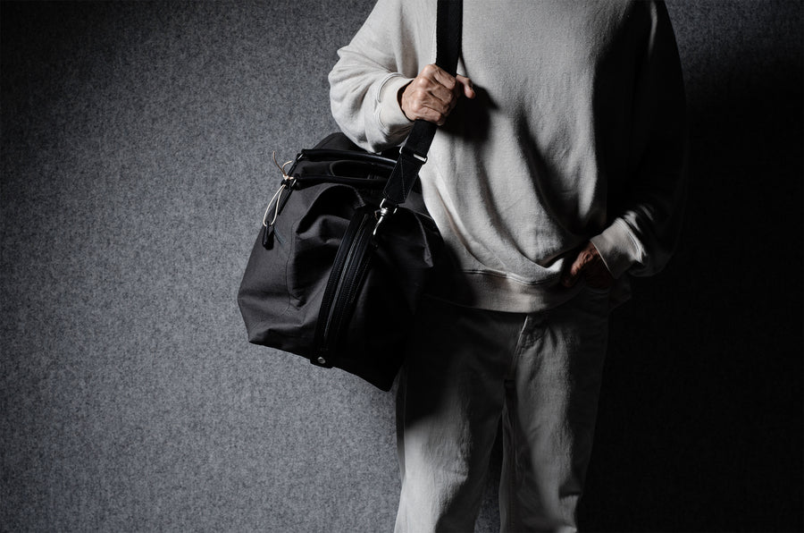 House Holdall . Black Charcoal