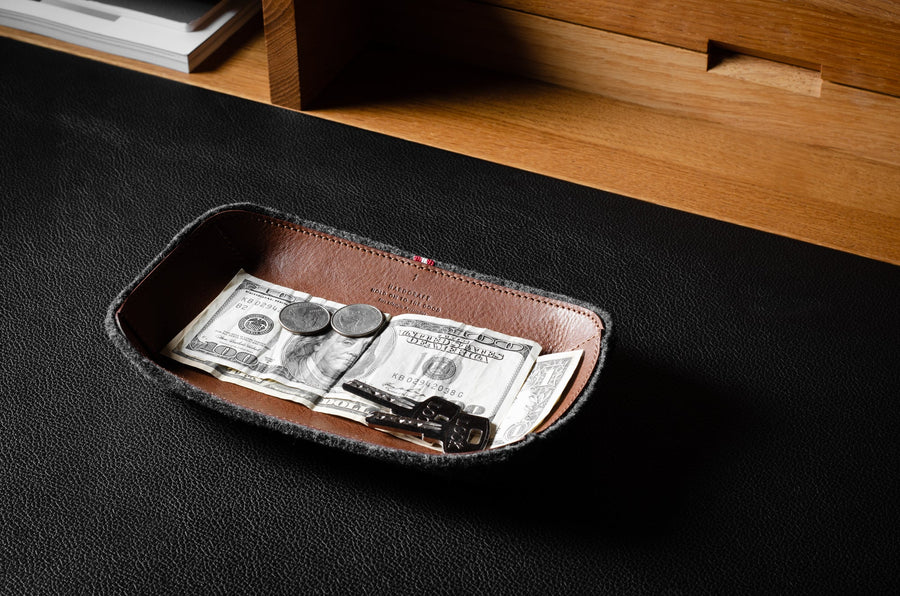 Hold On Valet Tray Medium Wide . Classic