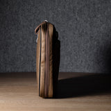 Sacoche pour ordinateur portable. Brunâtre