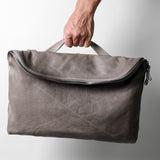 Sac messager décontracté. Gris cassé