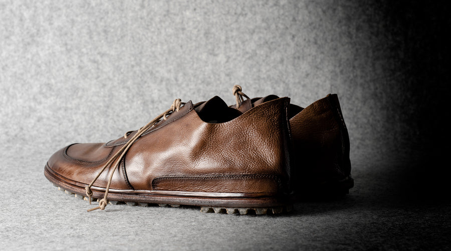 Pure Sneakers . Chestnut