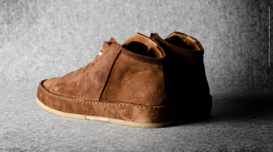 Straight Sided Mid-Top . Chestnut Suede