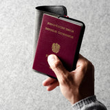 Couverture de passeport de voyage. Charbon