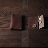 2 Trick Pony Card Wallet . Deep Brown