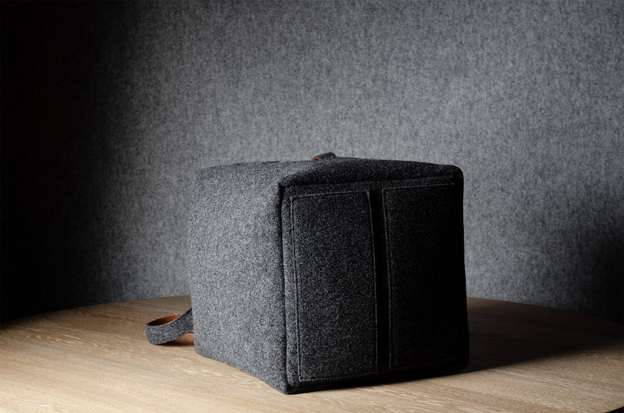 Woolly Cube Tote . Classic