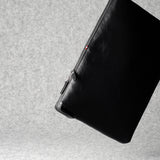 Tiefe MacBook-Hülle. Kohle