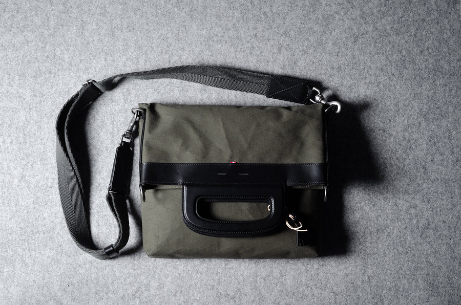 Folding Laptop Bag . Black Forest