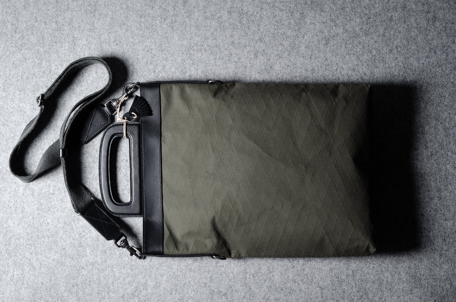 Folding Laptop Bag . Black Forest