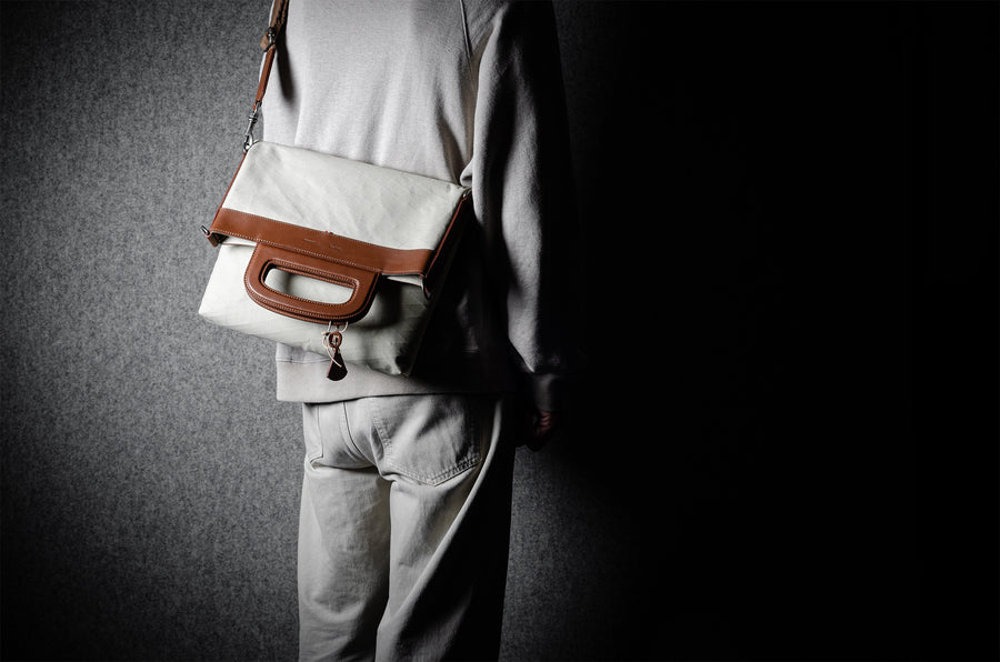 Folding Laptop Bag . Classic Natural