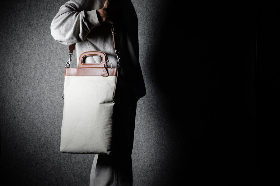 Folding Laptop Bag . Classic Natural