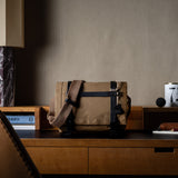 H Small Messenger Bag . Black Brownish