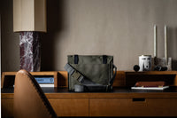 H Small Messenger Bag . Black Forest – hardgraft