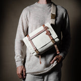 H Small Messenger Bag . Classic Natural