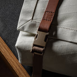 H Small Messenger Bag . Classic Natural