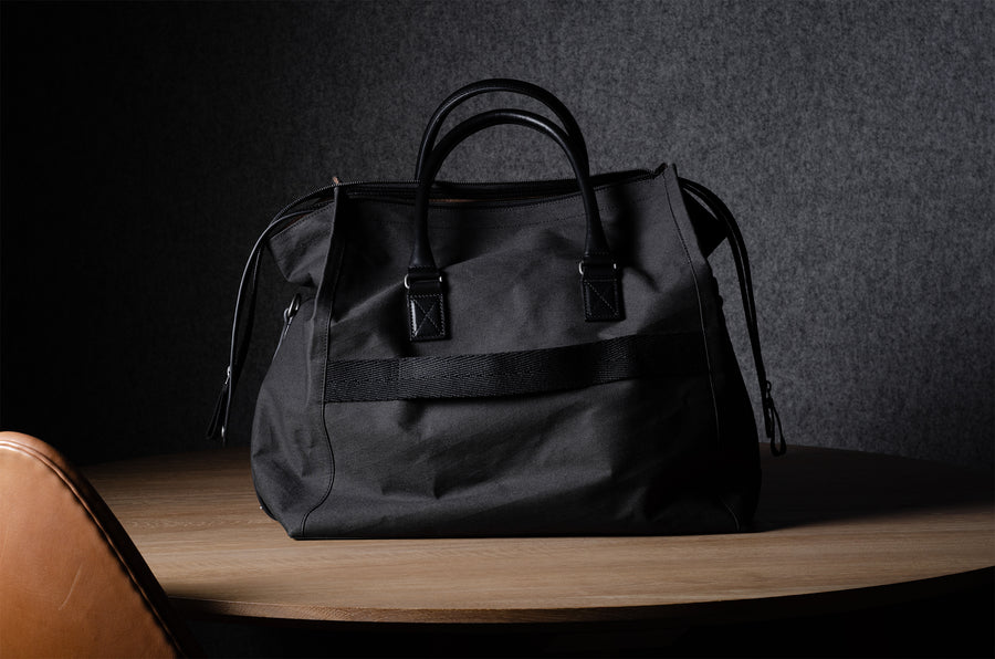 House Holdall . Black Charcoal