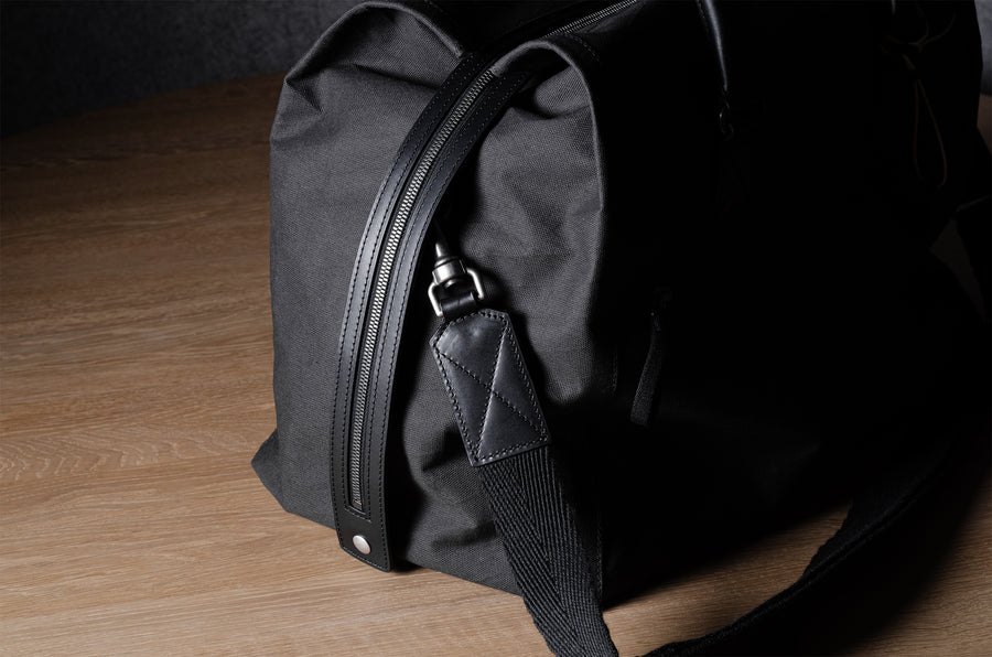 House Holdall . Black Charcoal