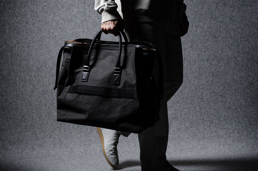 House Holdall . Black Charcoal