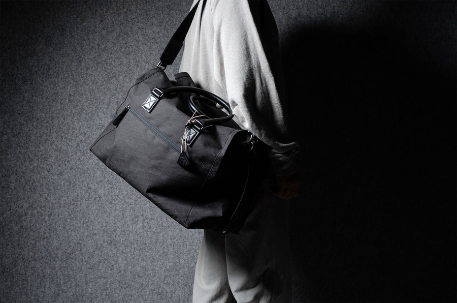 House Holdall . Black Charcoal