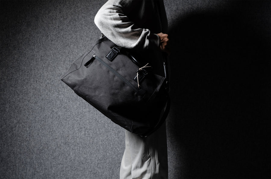 House Holdall . Black Charcoal