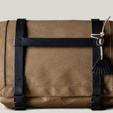 H Small Messenger Bag . Black Brownish