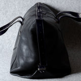 Zwischenstopp Reisetasche. Kohle