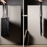 Sac à livres en cuir Poet. Charbon