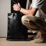 Sac à livres en cuir Poet. Charbon
