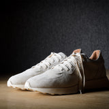 Baskets R1 en daim blanc cassé