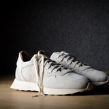 Baskets R1 en daim blanc cassé