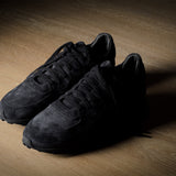 Baskets R1 en daim noir poudré