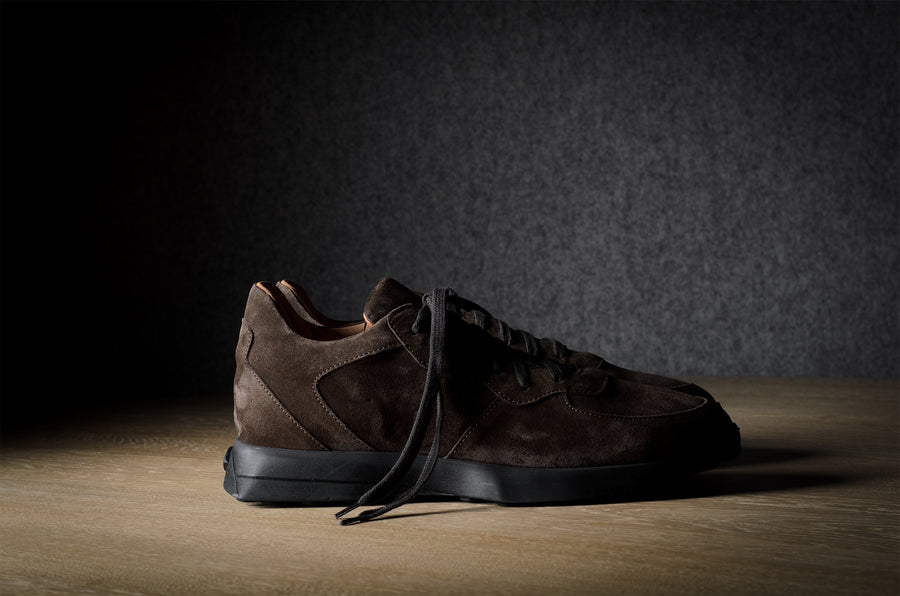 R1 Sneaker . Earth Brown