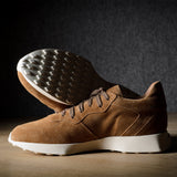 R1 Sneaker. Hellbraunes Wildleder