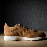 R1 Sneaker. Hellbraunes Wildleder