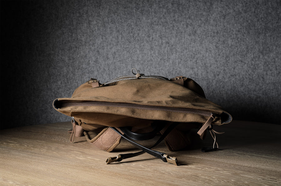 Roll-Top Rucksack . Brownish