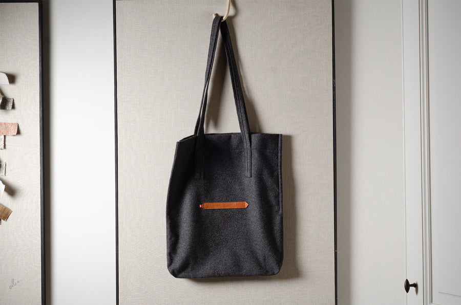 Signature Tote Bag Groß. Klassisch