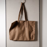 Sac fourre-tout large en laine Signature. Cacao
