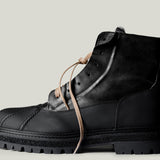 Alpine Duck Boots . Black
