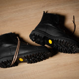 Alpine Duck Boots . Black