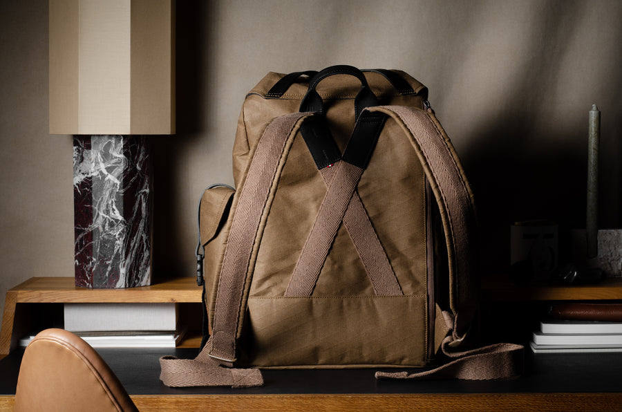 Berg Rucksack . Black Brownish