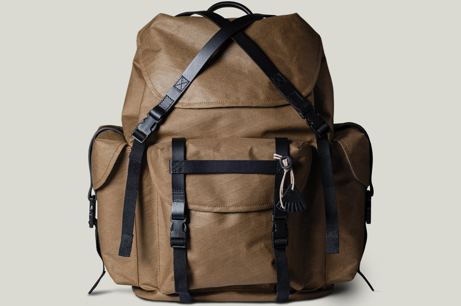 Berg Rucksack . Black Brownish