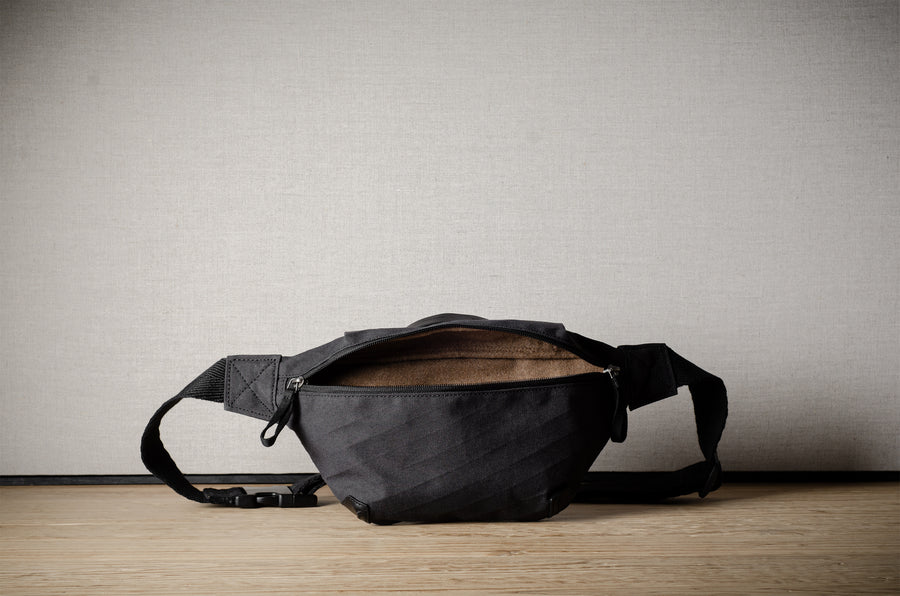 Closest Ally Belt Bag . Charcoal