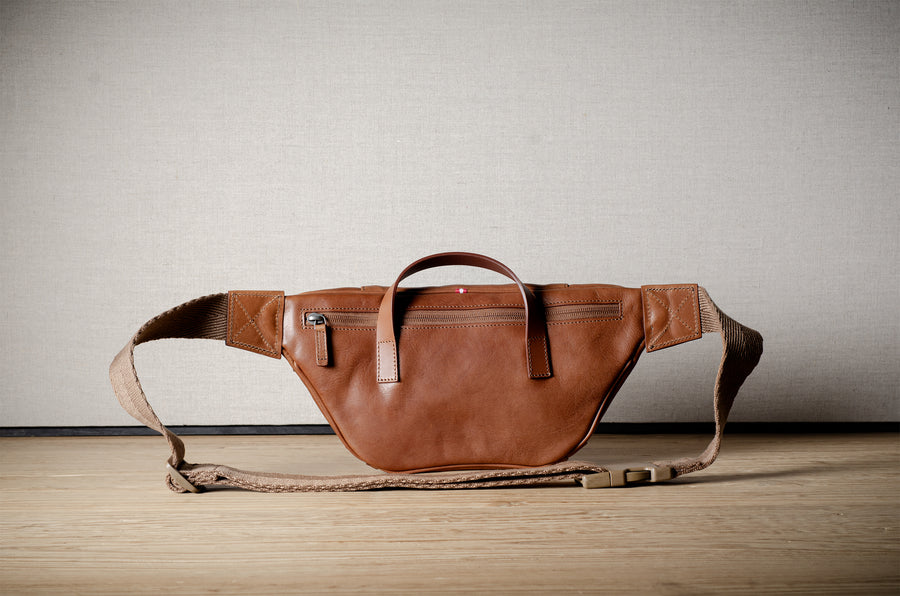 Closest Ally Belt Bag . Classic