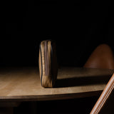 Contenu Étui pour câble de taille moyenne. Brunâtre
