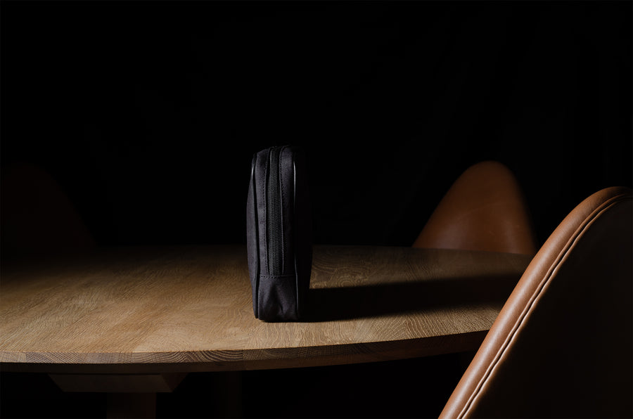 Étui pour câble de taille moyenne. Anthracite