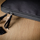Inhalt MacBook-Hülle. Holzkohle
