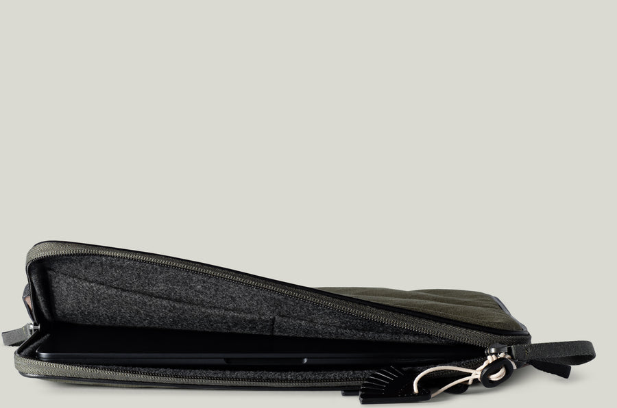Contenu de la coque MacBook. Forêt