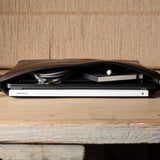 Tiefe MacBook-Hülle. Klassisch