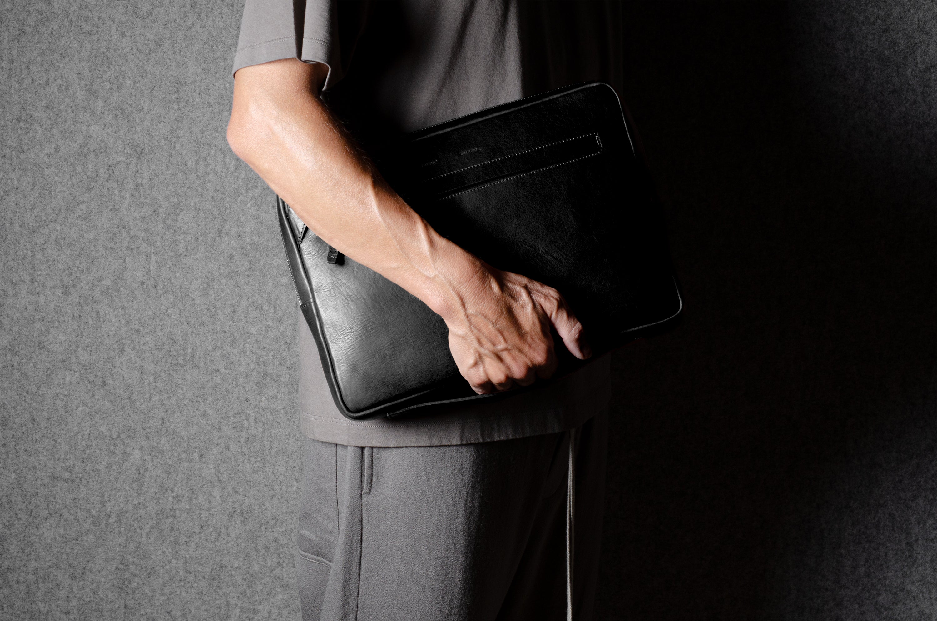 Flat Pack - Slim Messenger Laptop Bag for MacBook or iPad