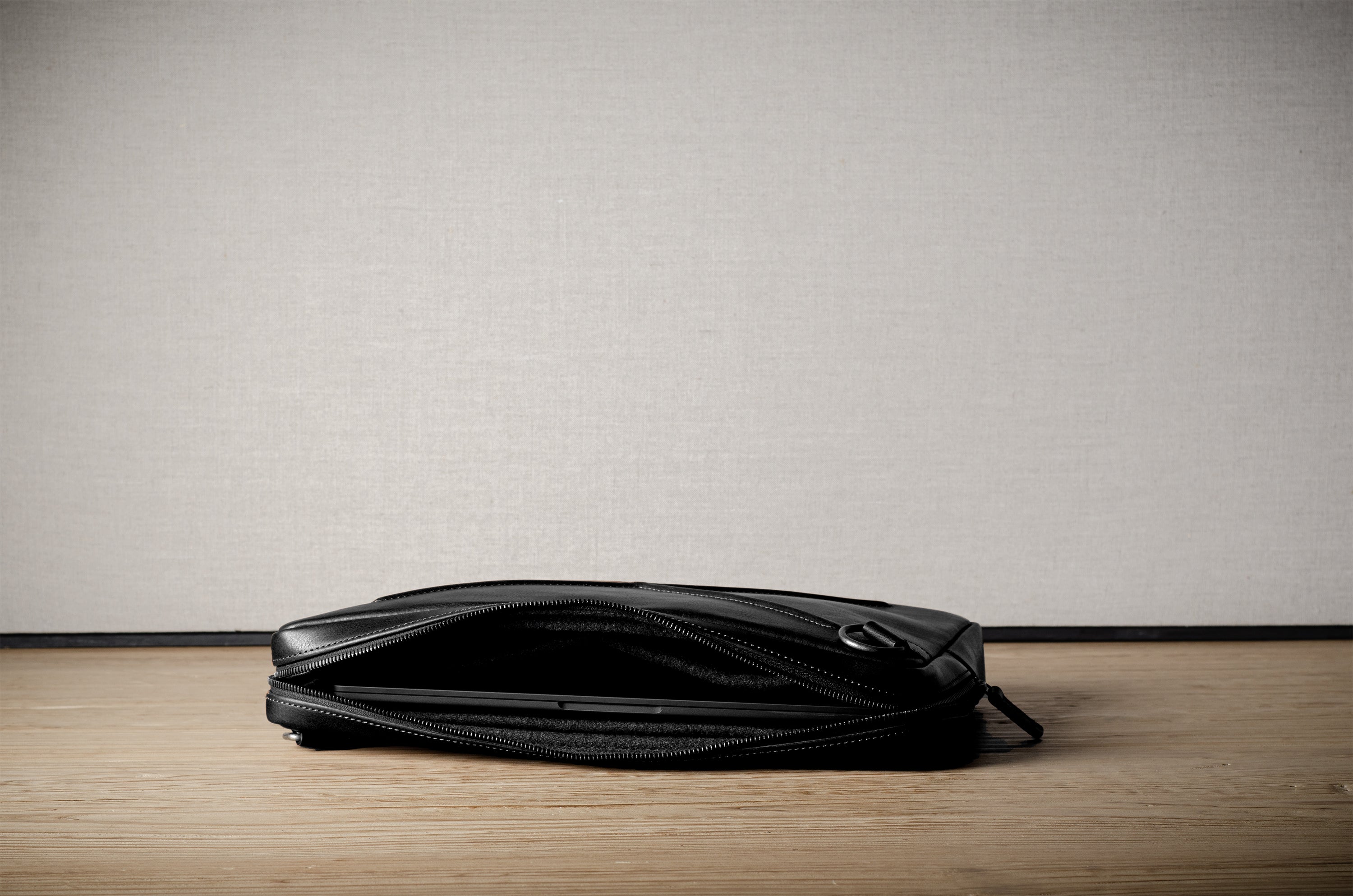 Flat Pack - Slim Messenger Laptop Bag for MacBook or iPad
