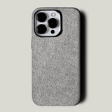 Coque iPhone 16 en Alcantara duveteux